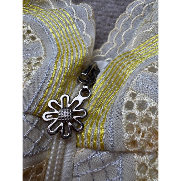 VTG Women's Yellow Handmade Eyelet Fitted Bodice Peplum Zip Back Puff Sleeve Top - Picture 6 of 9